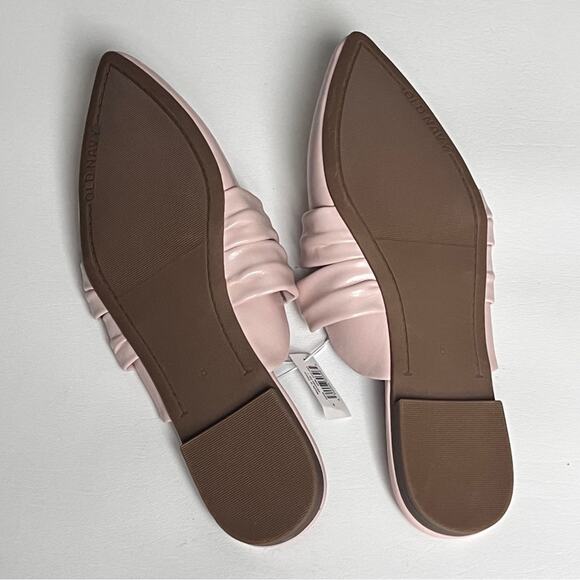 Old Navy Women's Faux- Leather Twist Front Mule  Low Heel Sz 8 - Picture 2 of 9